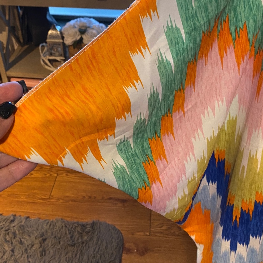 Colorful Chevron Patterned Dress - Picture 4 of 6